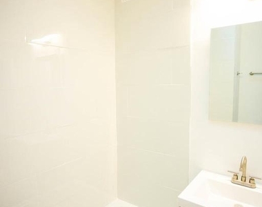 3702 Hayward Avenue - Photo Thumbnail 12