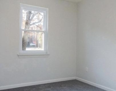 529 16th Street Ne - Photo Thumbnail 7
