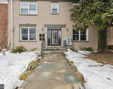 1363 Childress Ne - Photo Thumbnail 1