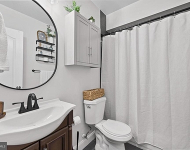 1363 Childress Ne - Photo Thumbnail 28