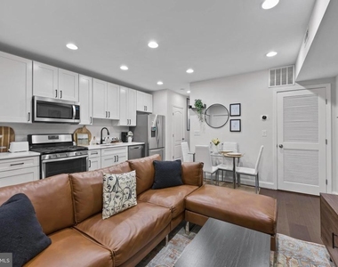 1363 Childress Ne - Photo Thumbnail 12