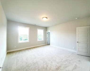 836 Emmer Street - Photo Thumbnail 7