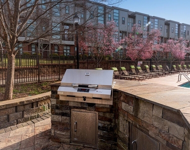 200 Perkins Drive - Photo Thumbnail 3