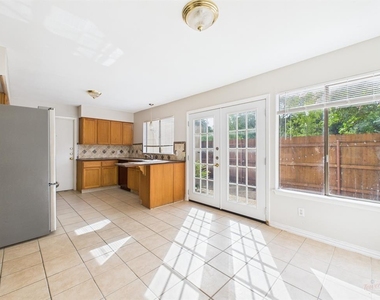 9520 Quail Village Ln - Photo Thumbnail 8