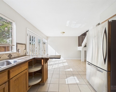 9520 Quail Village Ln - Photo Thumbnail 14