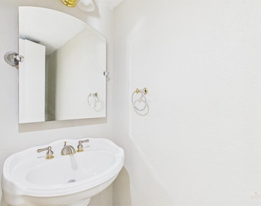 9520 Quail Village Ln - Photo Thumbnail 5