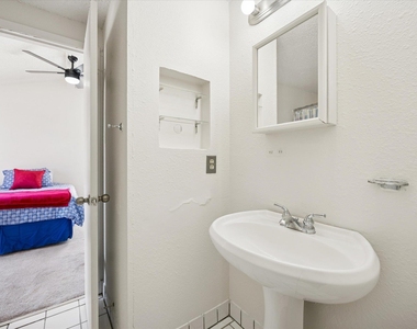 4814 Misty Slope Ln - Photo Thumbnail 11