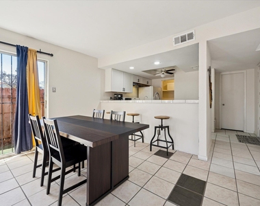 4814 Misty Slope Ln - Photo Thumbnail 3