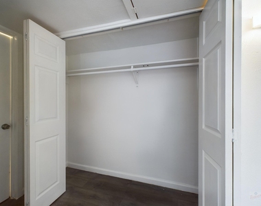 2124 Burton Dr - Photo Thumbnail 16
