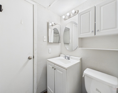 1840 Burton Dr - Photo Thumbnail 22