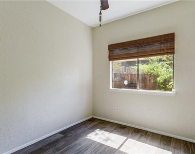 4406 Avenue A - Photo Thumbnail 14
