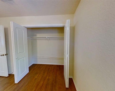 2107 Magnolia Dr - Photo Thumbnail 26