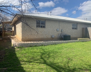 2107 Magnolia Dr - Photo Thumbnail 30