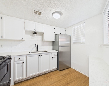 2500 Burleson Rd - Photo Thumbnail 6