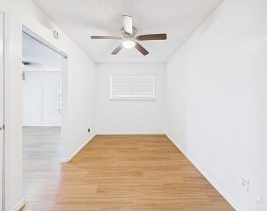 2500 Burleson Rd - Photo Thumbnail 9
