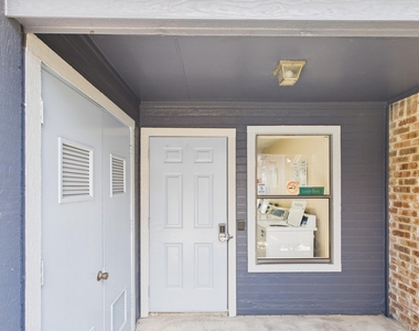 2500 Burleson Rd - Photo Thumbnail 19