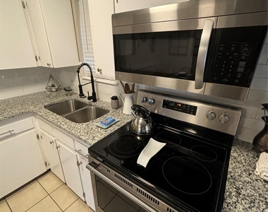 1307 Sherry Ln - Photo Thumbnail 17