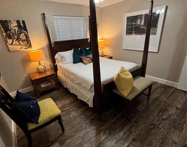 1307 Sherry Ln - Photo Thumbnail 2