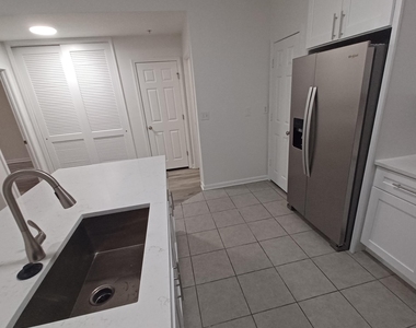 575 Oakleaf Plantation Parkway - Photo Thumbnail 6