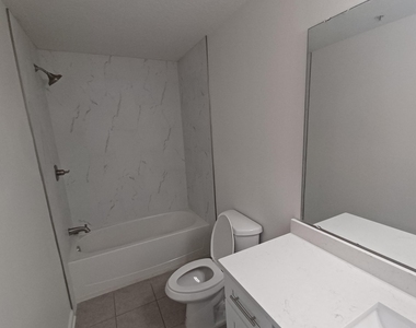 575 Oakleaf Plantation Parkway - Photo Thumbnail 11