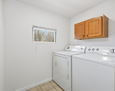 426 Alpine Drive - Photo Thumbnail 4