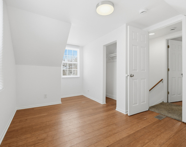 426 Alpine Drive - Photo Thumbnail 1