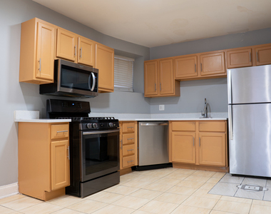6605 S Kimbark Avenue - Photo Thumbnail 1