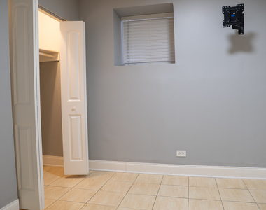 6605 S Kimbark Avenue - Photo Thumbnail 9