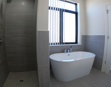 1701 W Chicago Avenue - Photo Thumbnail 9