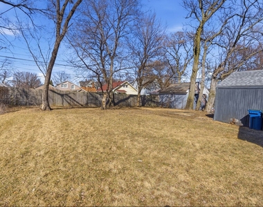 835 Bishop Avenue - Photo Thumbnail 11