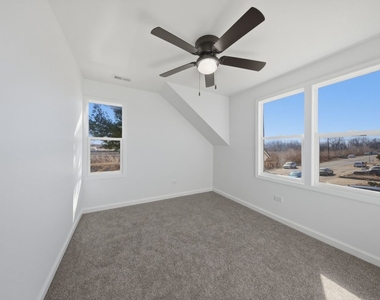 835 Bishop Avenue - Photo Thumbnail 7