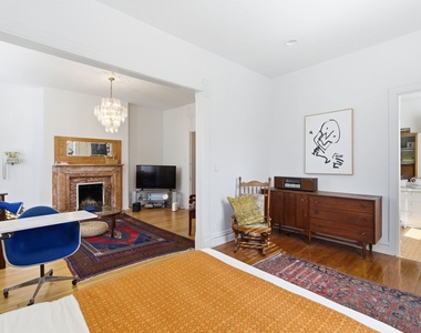 2001 Orrington Avenue - Photo Thumbnail 18