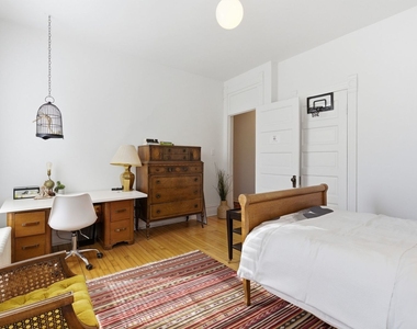 2001 Orrington Avenue - Photo Thumbnail 25