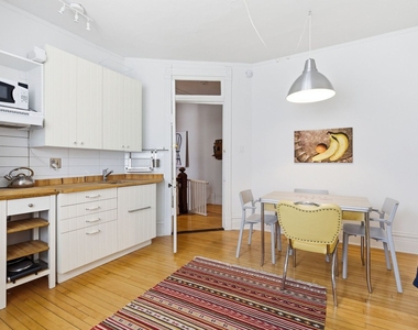 2001 Orrington Avenue - Photo Thumbnail 33