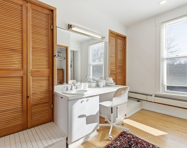 2001 Orrington Avenue - Photo Thumbnail 20