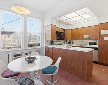 2001 Orrington Avenue - Photo Thumbnail 13