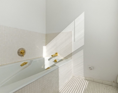 2001 Orrington Avenue - Photo Thumbnail 22