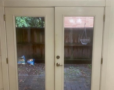 115 Biscayne Drive Nw - Photo Thumbnail 13