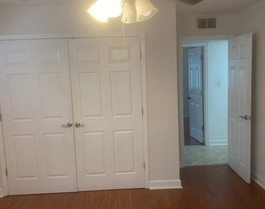 115 Biscayne Drive Nw - Photo Thumbnail 6