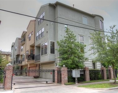 622 Bomar Street - Photo Thumbnail 2