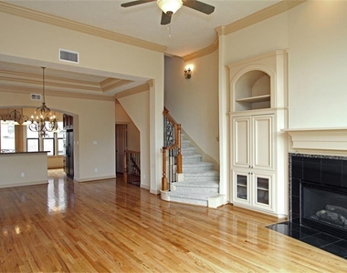 622 Bomar Street - Photo Thumbnail 4