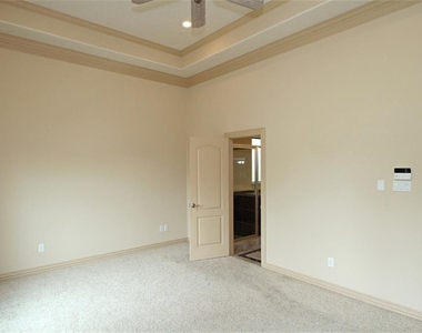 622 Bomar Street - Photo Thumbnail 14