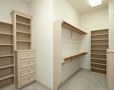 622 Bomar Street - Photo Thumbnail 17