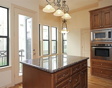 622 Bomar Street - Photo Thumbnail 7