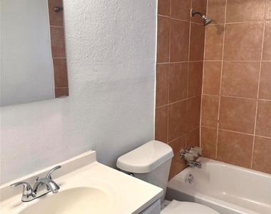 5412 Market Street - Photo Thumbnail 8