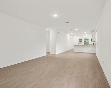 10723 Sora Drive - Photo Thumbnail 5