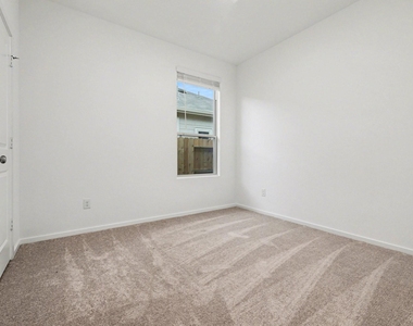 10723 Sora Drive - Photo Thumbnail 7