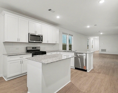 10723 Sora Drive - Photo Thumbnail 4