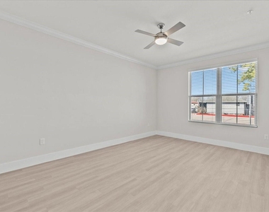 540 Hobbs Road - Photo Thumbnail 8
