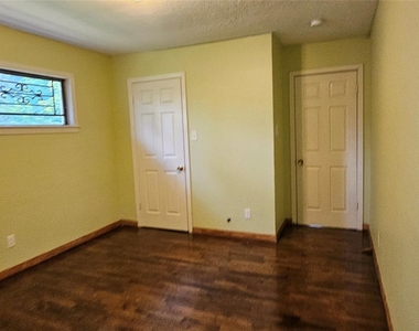 3610 Dennis Street - Photo Thumbnail 10